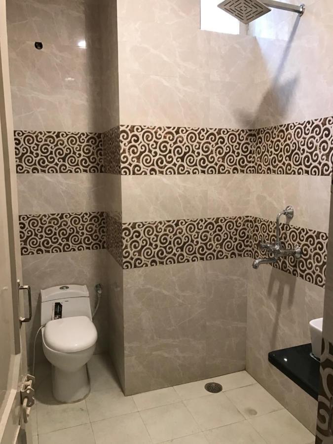 Hotel Natraj Bulandshahr Екстер'єр фото