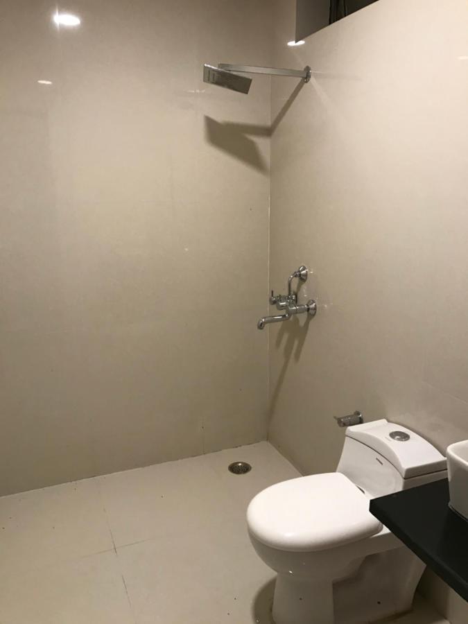 Hotel Natraj Bulandshahr Екстер'єр фото
